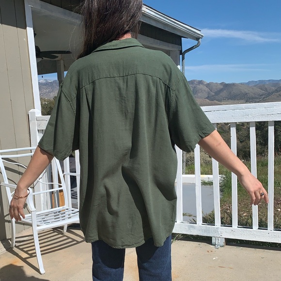 CooFandy Men's Rayon Linen button down green Shirt - Picture 5 of 9